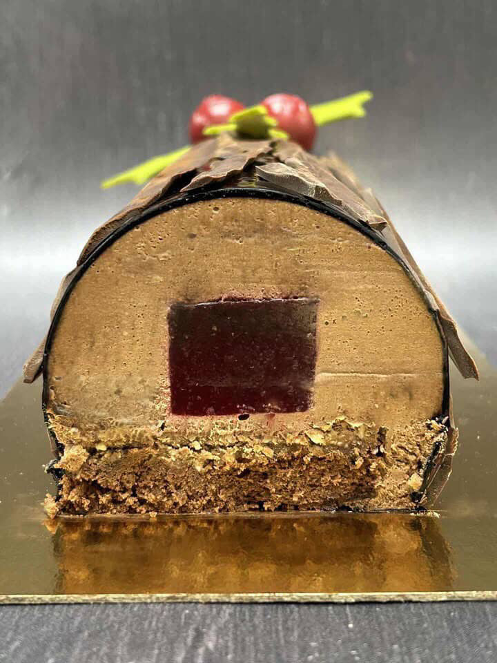 Bûche Noël 2025   portions de 8 à 10 personnes