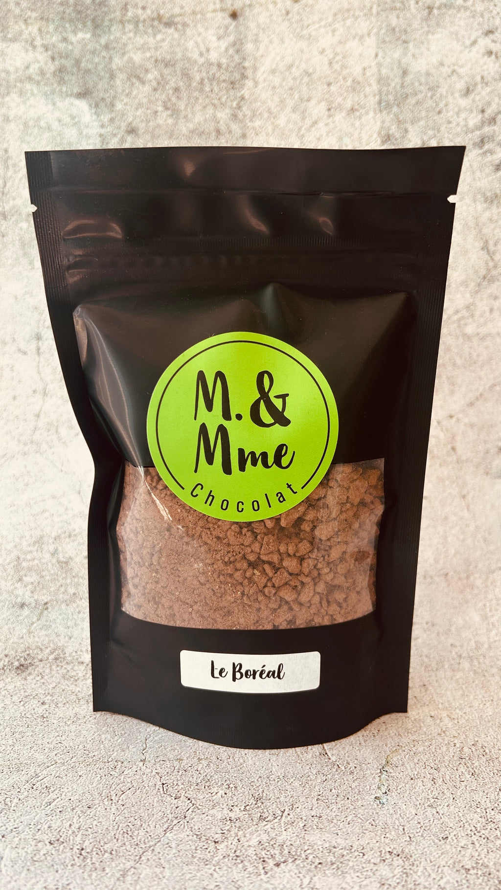 Chocolat chaud Noir, Myrique baumier, baies de Genévrie, piment Goria, Espelette. 