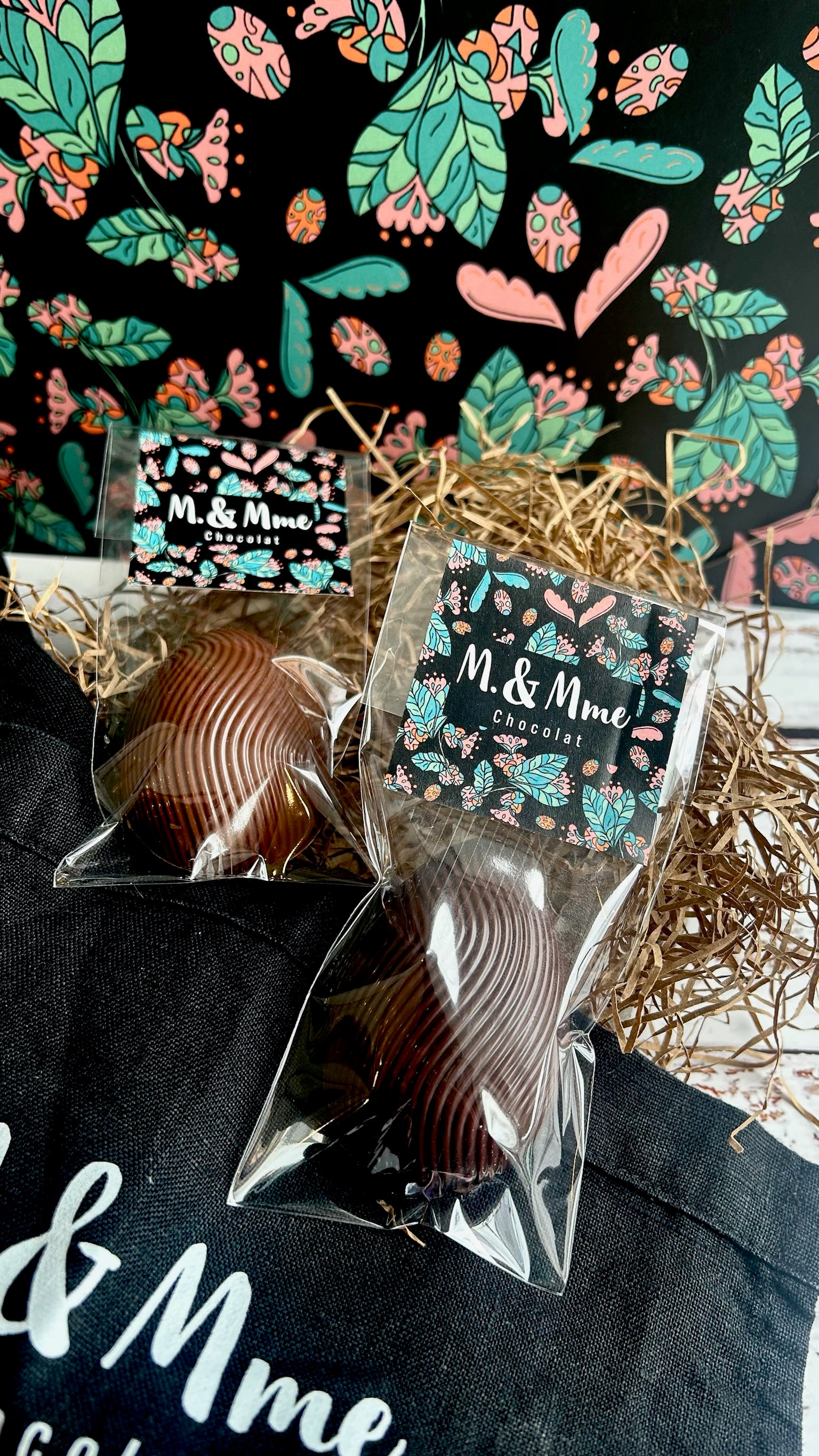 Chocolat de pâque artisanal, Œufs à la crème fait à Montréal, petite patrie. Livraison partout au Québec.